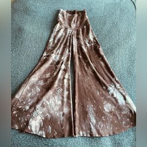 Sinew Moon Fleece burgundy pants XS